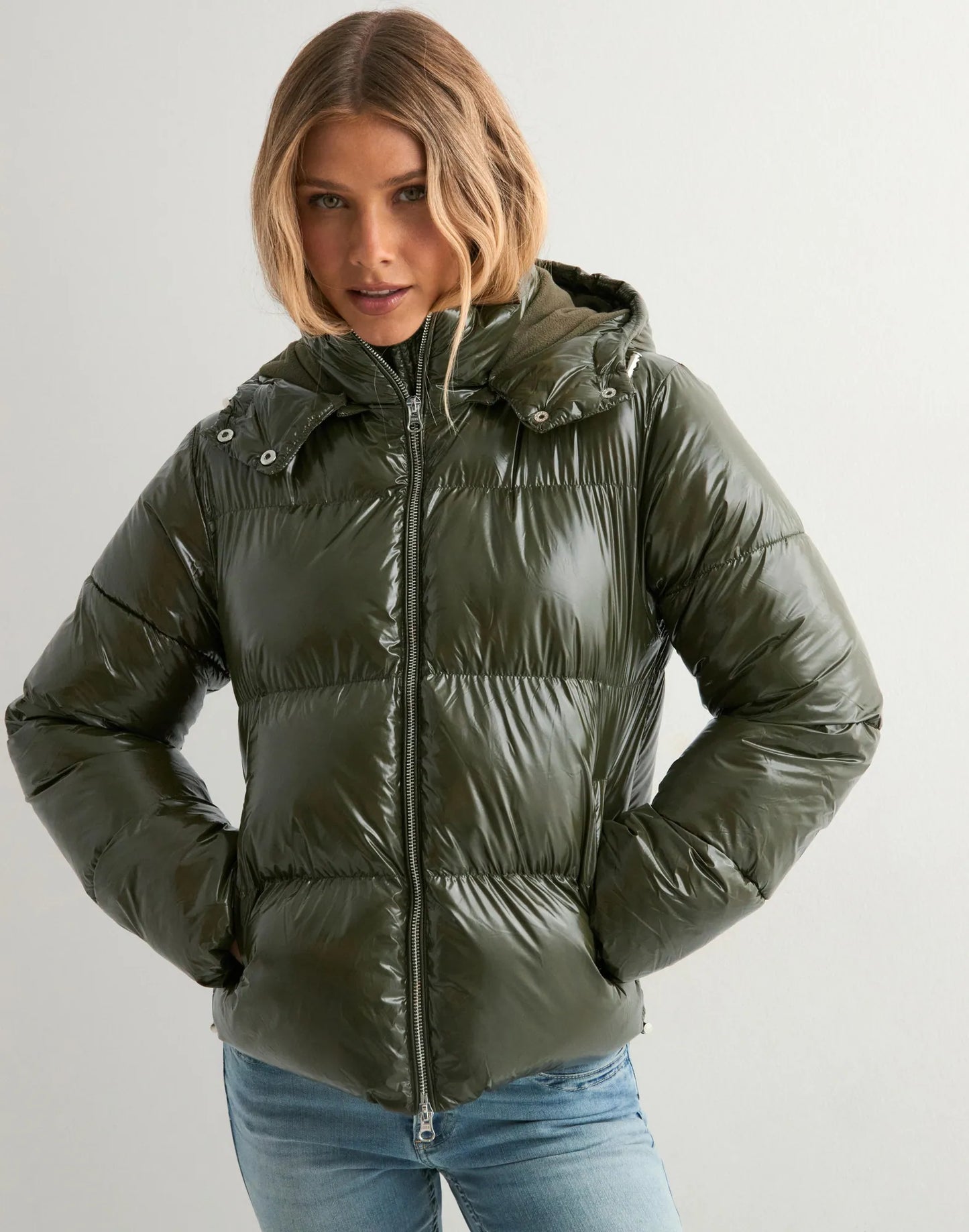Chaqueta acolchada Noemi con capucha
